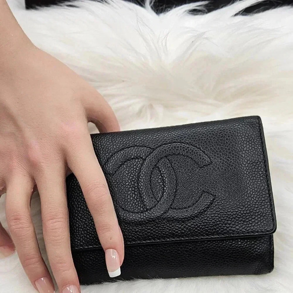 CHANEL Caviar Leather  Bifold Wallet - Picture 6 of 15